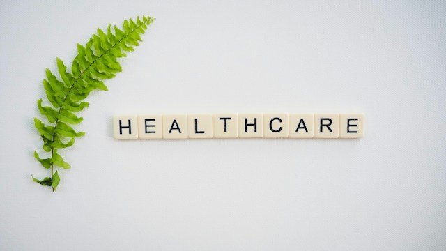 Doctor discussing common wellness myths and evidence-based health habits with a patient